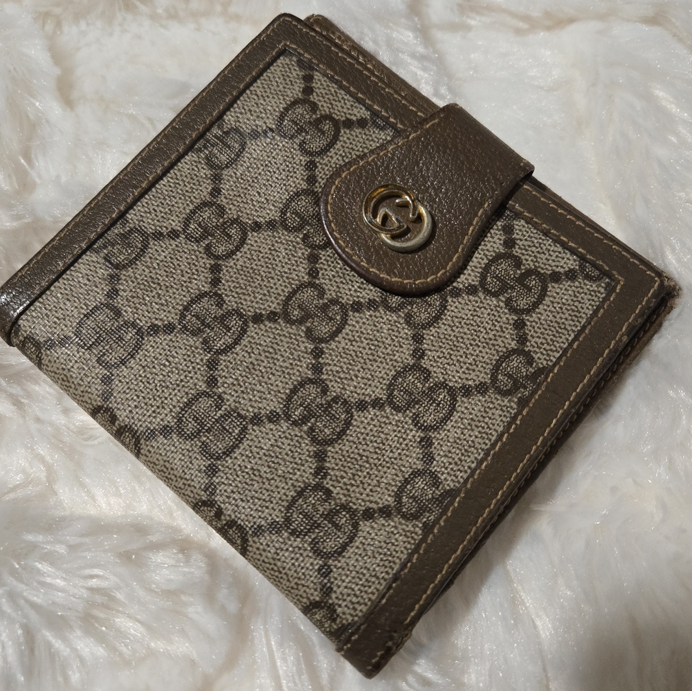 Gucci Vintage Monogrammed Leather Wallet - Picture 11 of 11